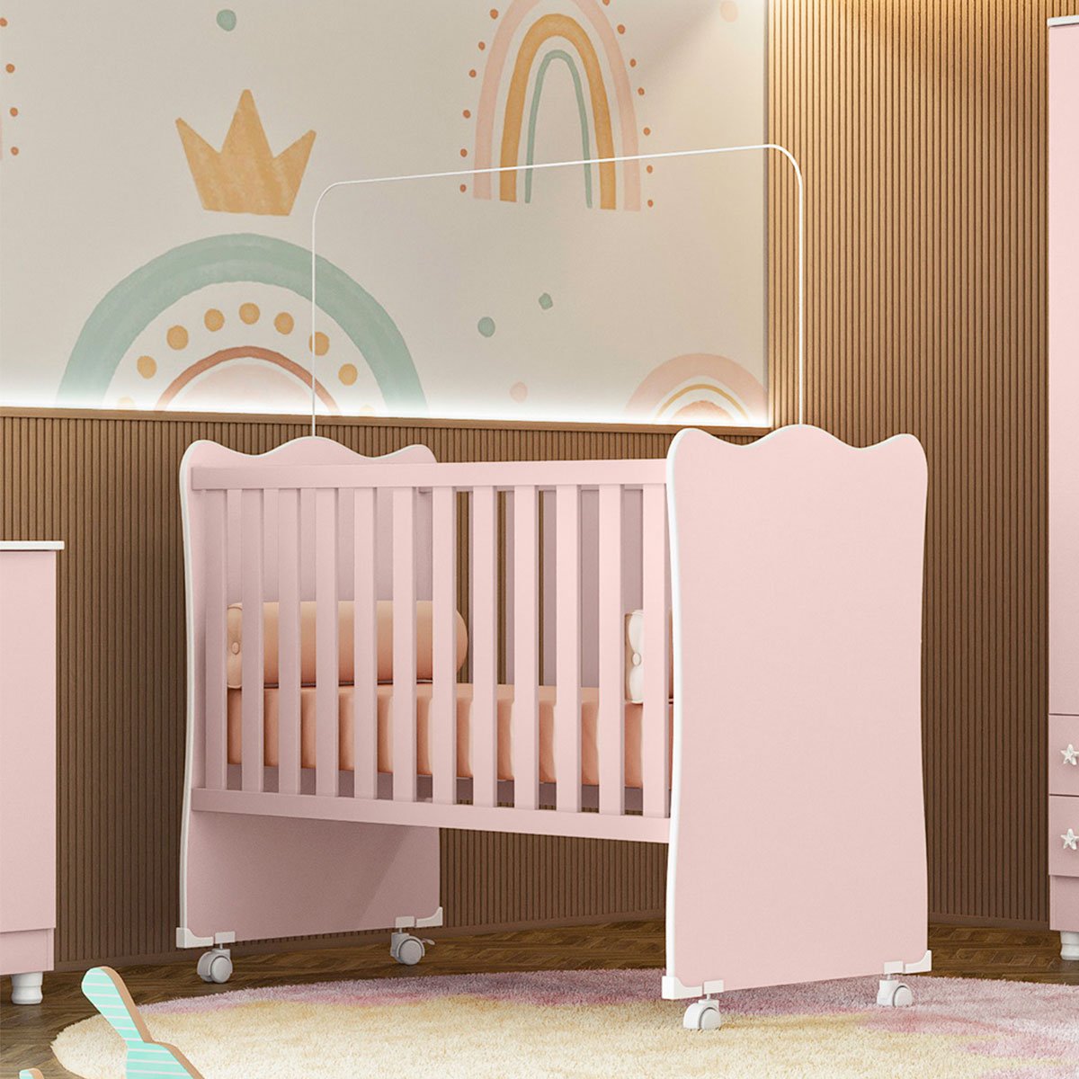 05 berco infantil mdp com rodizios doce mel rosa acetinado
